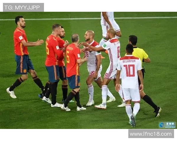 狗撵足球的趣味世界：探索狗狗与足球之间的欢乐互动与训练技巧