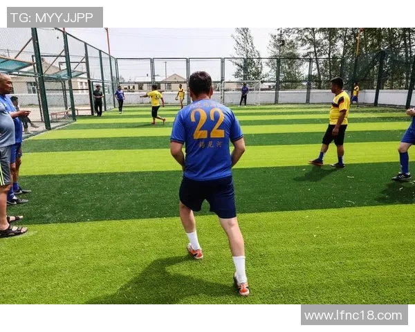 足球白学的魅力与困惑探讨：从球场到生活的哲学思考与实践